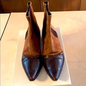 Vintage brown suede ankle boots